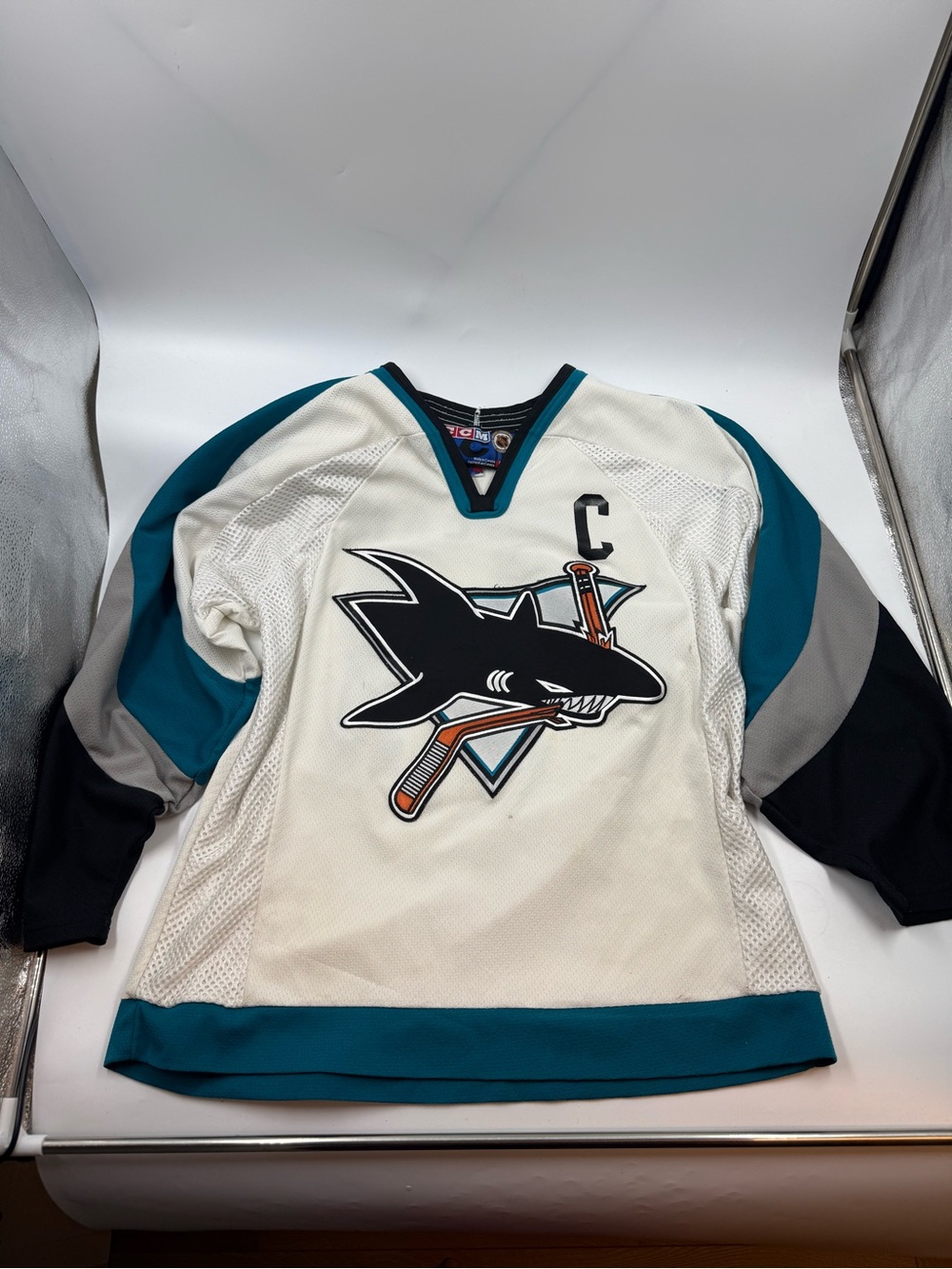 Vintage Ccm Dan Jose sharks jersey men size medium Nolan #11